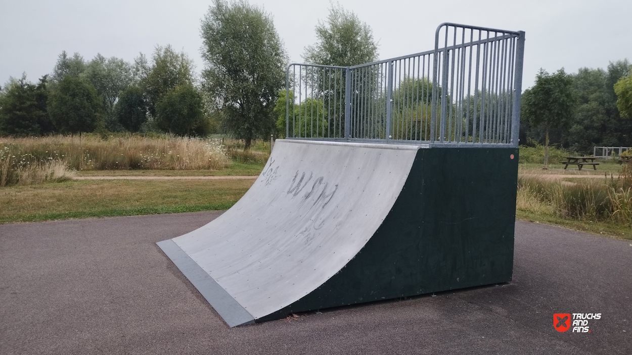 La Rivière-Saint-Sauveur skatepark